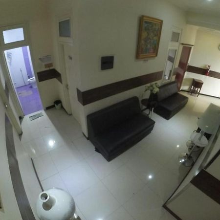 Cabin Hotel Sutomo Γιογκιακάρτα Εξωτερικό φωτογραφία