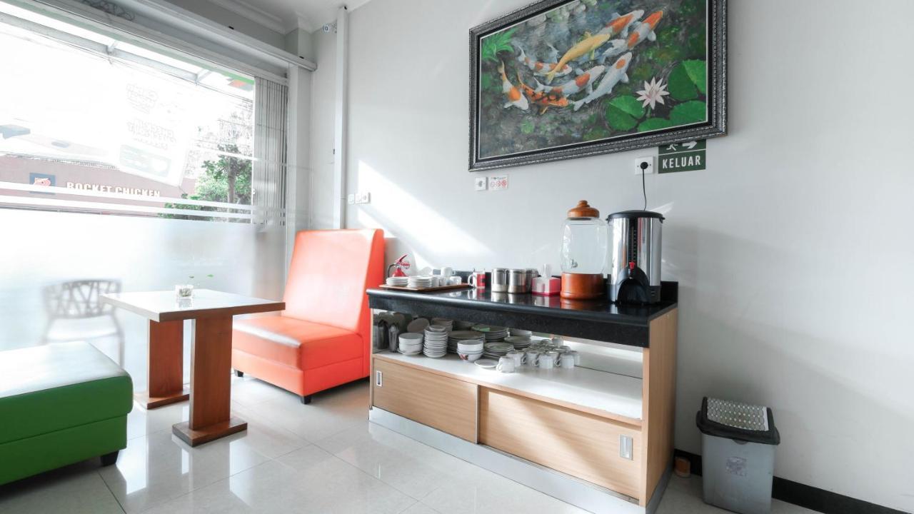 Cabin Hotel Sutomo Γιογκιακάρτα Εξωτερικό φωτογραφία