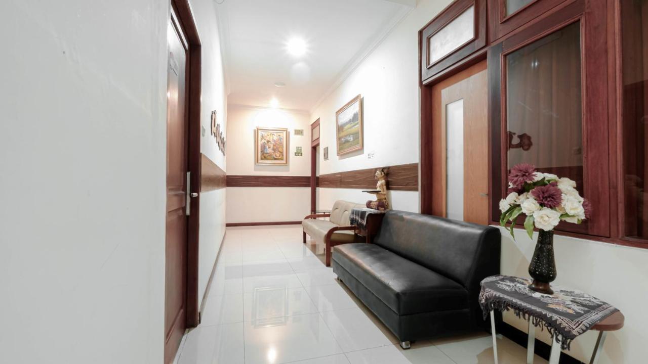 Cabin Hotel Sutomo Γιογκιακάρτα Εξωτερικό φωτογραφία