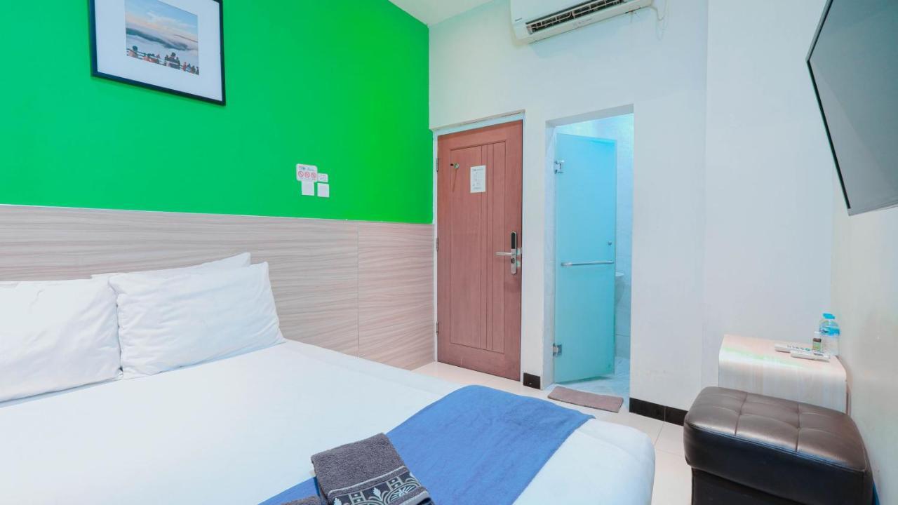 Cabin Hotel Sutomo Γιογκιακάρτα Εξωτερικό φωτογραφία