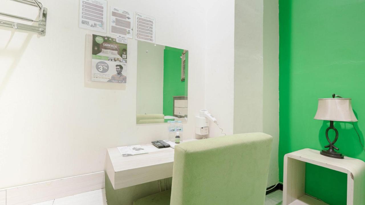 Cabin Hotel Sutomo Γιογκιακάρτα Εξωτερικό φωτογραφία