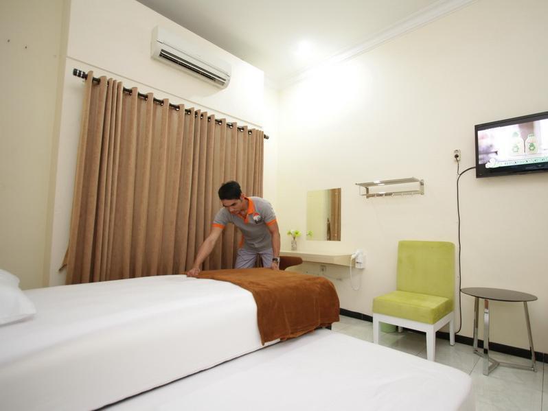 Cabin Hotel Sutomo Γιογκιακάρτα Εξωτερικό φωτογραφία